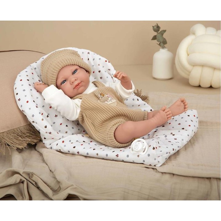 9 Muñeca Elegance Cris Beige C/Saco De
